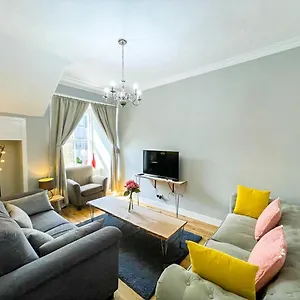  Apartamento Charming 3 Bed In Old Town